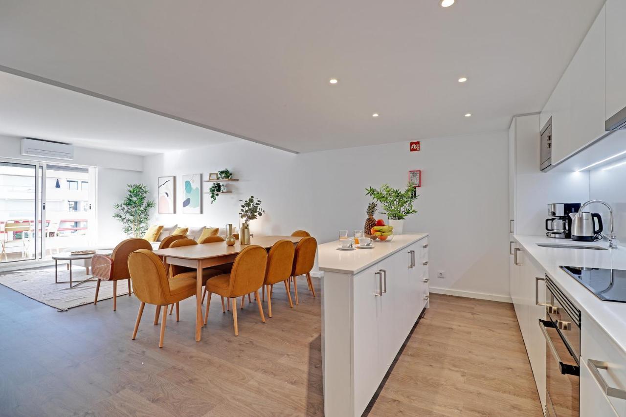 Out 20 Levante Apartment