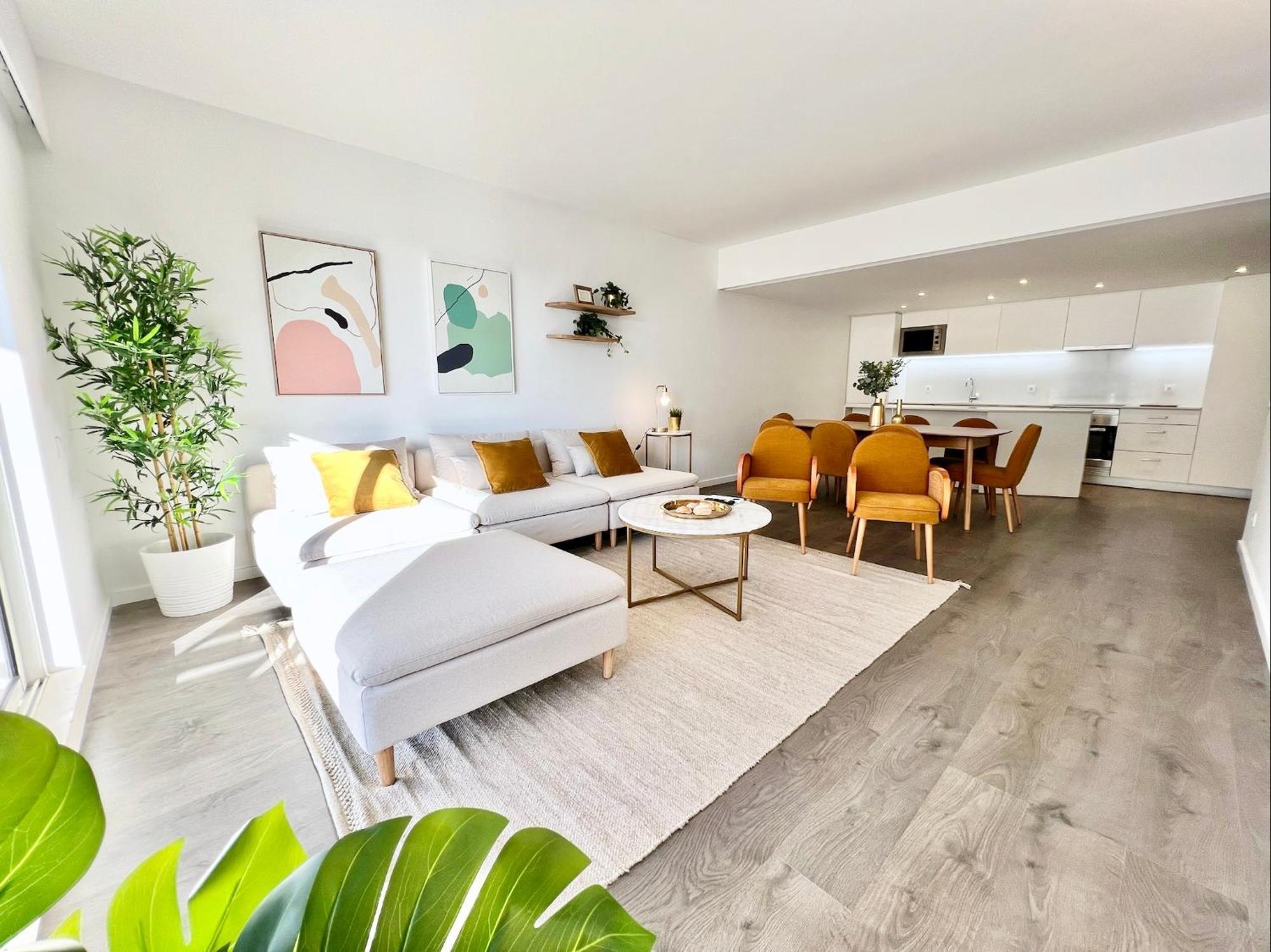 Out 20 Levante Apartment *